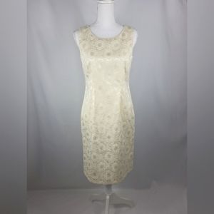 80s 90s Vintage Kasper Cream Brocade Sheath Wiggle Dress Size 6 Petite